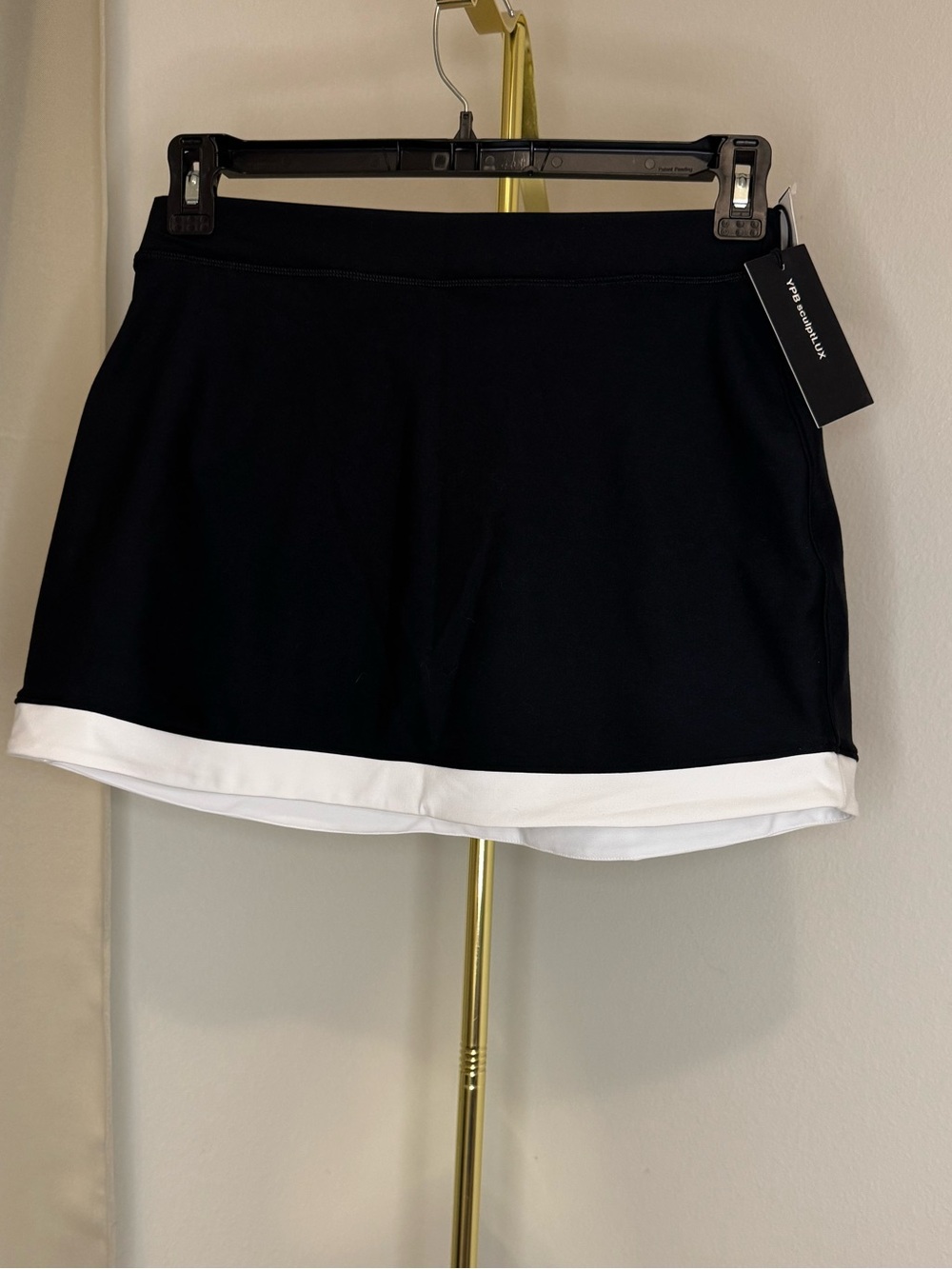 NWT Abercrombie & Fitch YPB sculptLUX Skirt with Built in Shorts Size Medium
